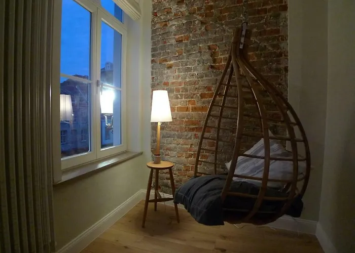 Zimmer mit Kingsize-Bett